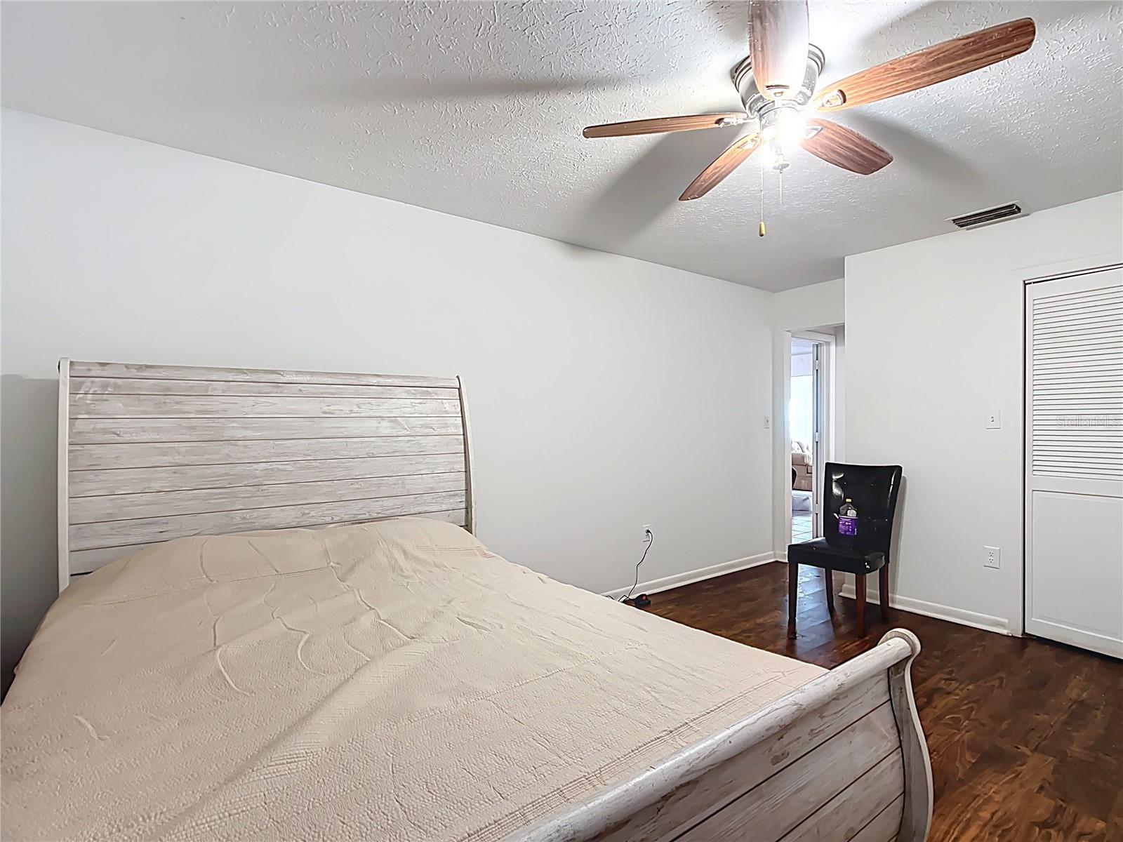Image 17 of 46 For 668 Wood Avenue