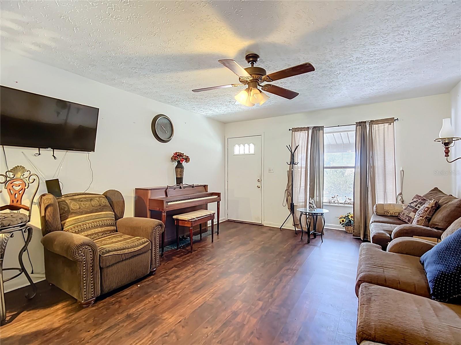 Image 6 of 46 For 668 Wood Avenue