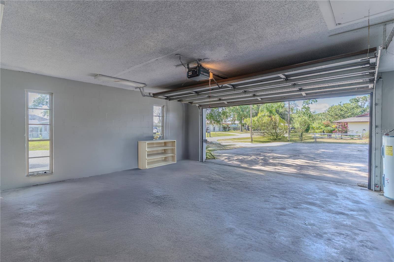 Image 18 of 22 For 1713 Valencia Boulevard