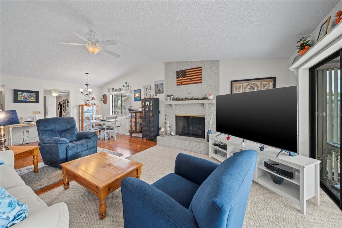 Image 14 of 71 For 4007 Cypress Landing S