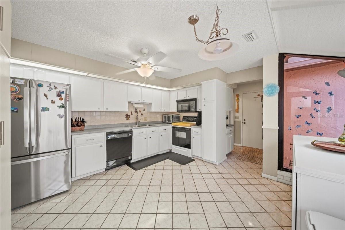Image 19 of 71 For 4007 Cypress Landing S