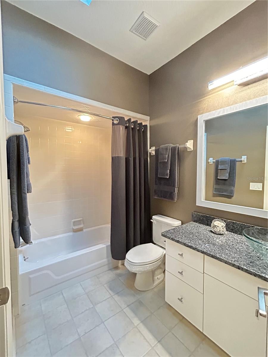 Image 21 of 31 For 14 Enclave Drive