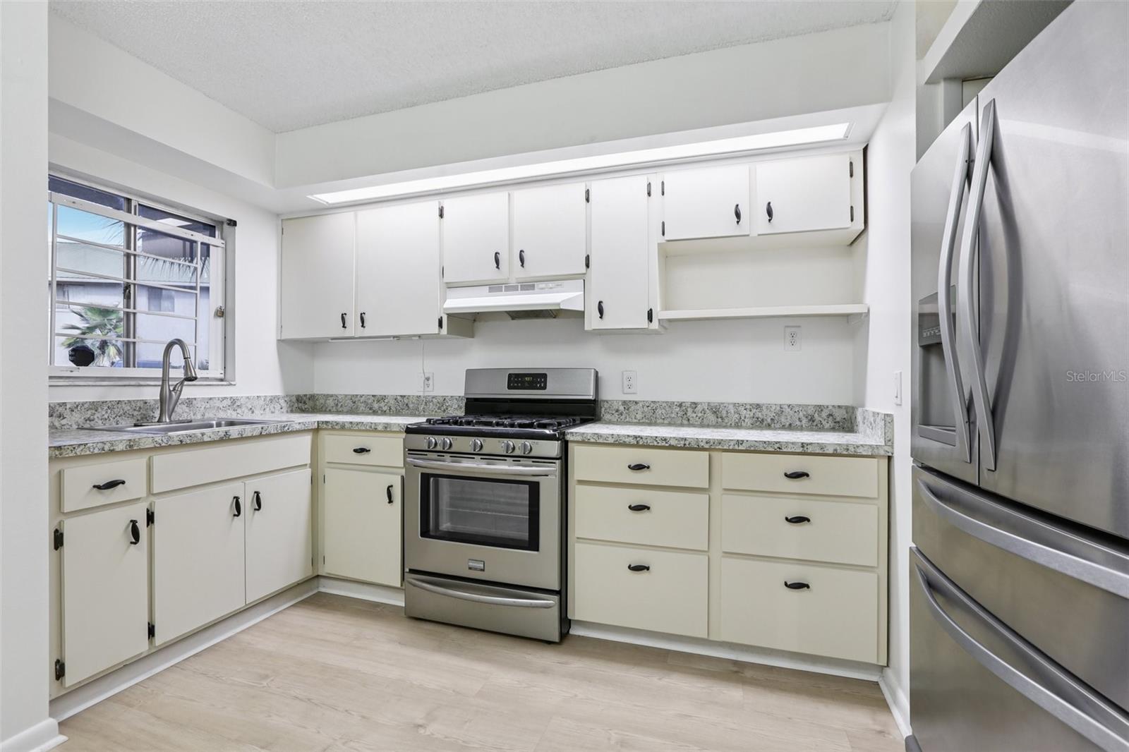 Image 16 of 30 For 837 Orchid Springs Drive 837