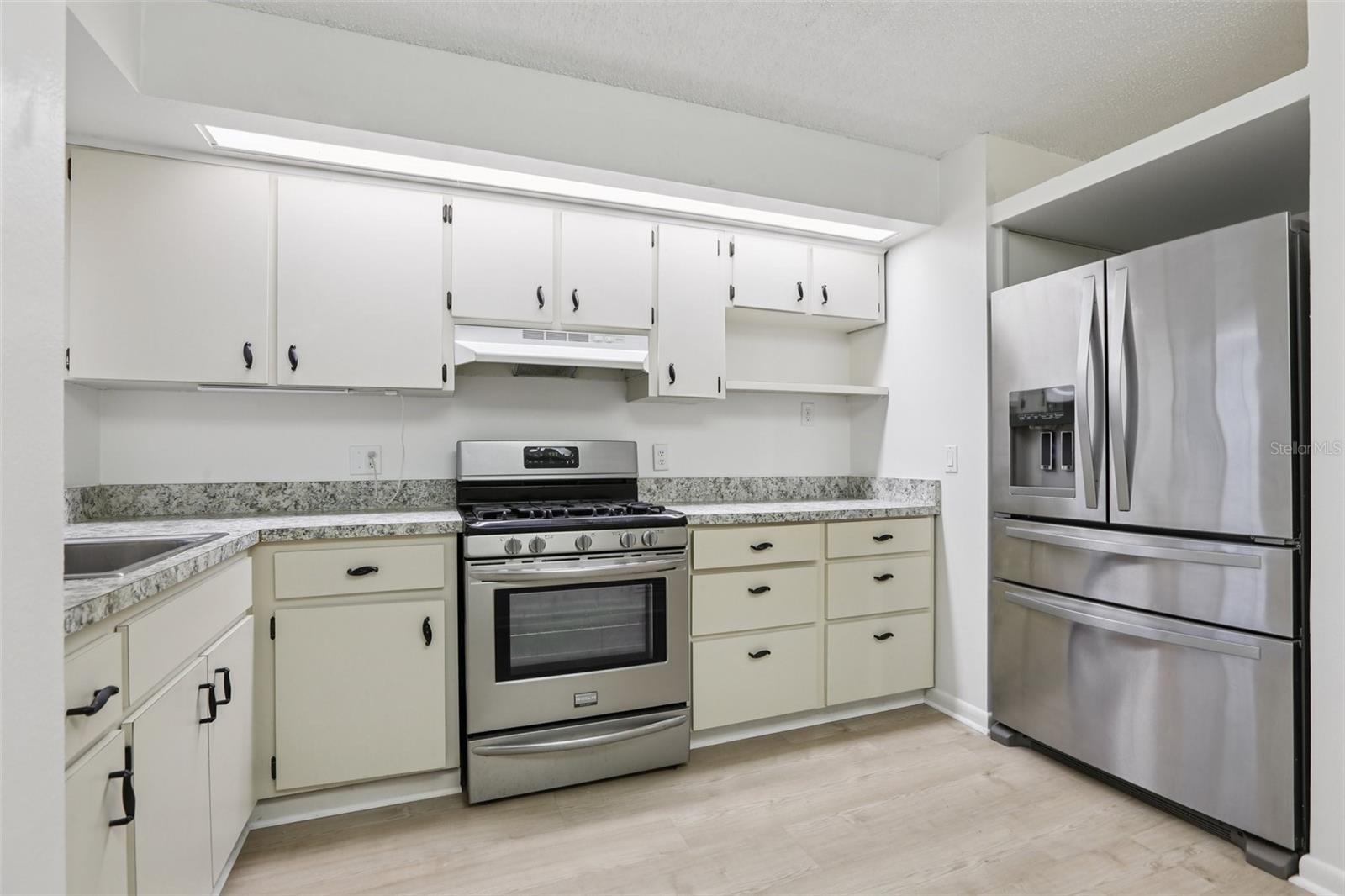 Image 17 of 30 For 837 Orchid Springs Drive 837
