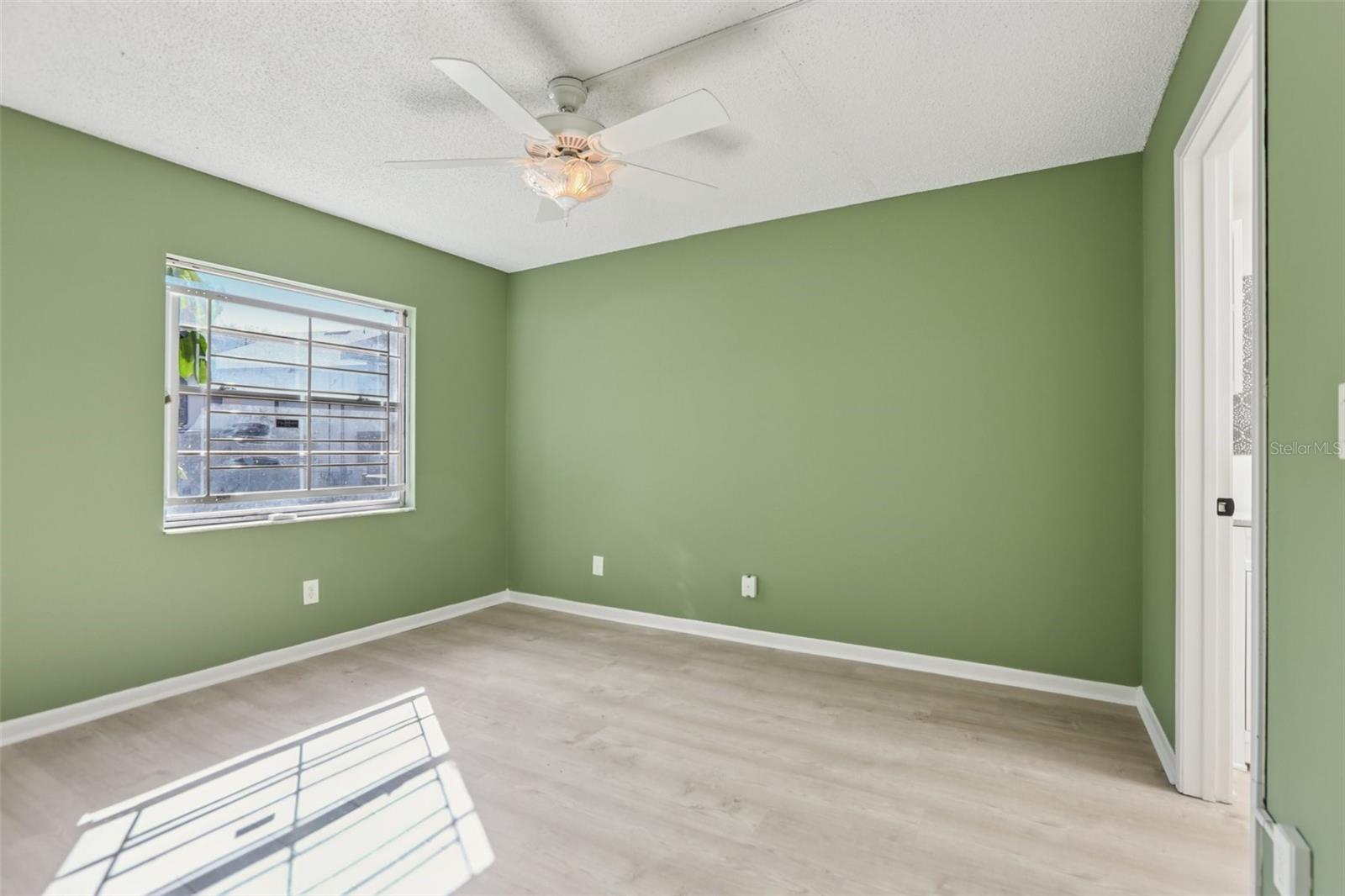 Image 24 of 30 For 837 Orchid Springs Drive 837
