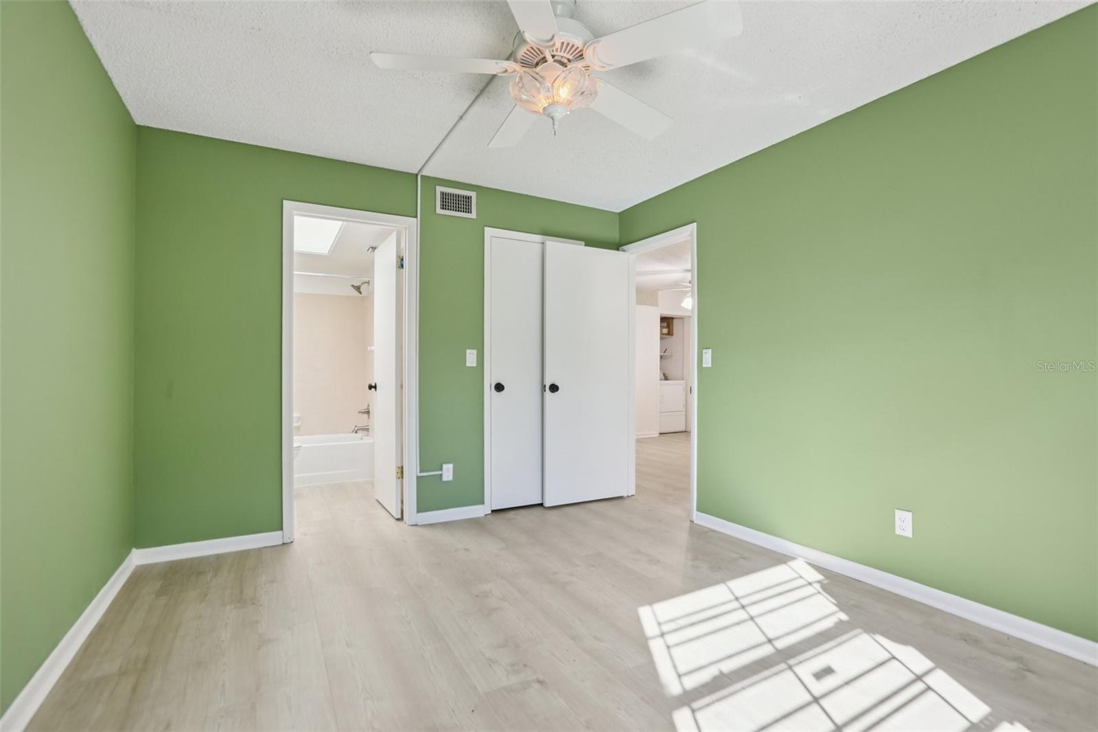 Image 26 of 30 For 837 Orchid Springs Drive 837
