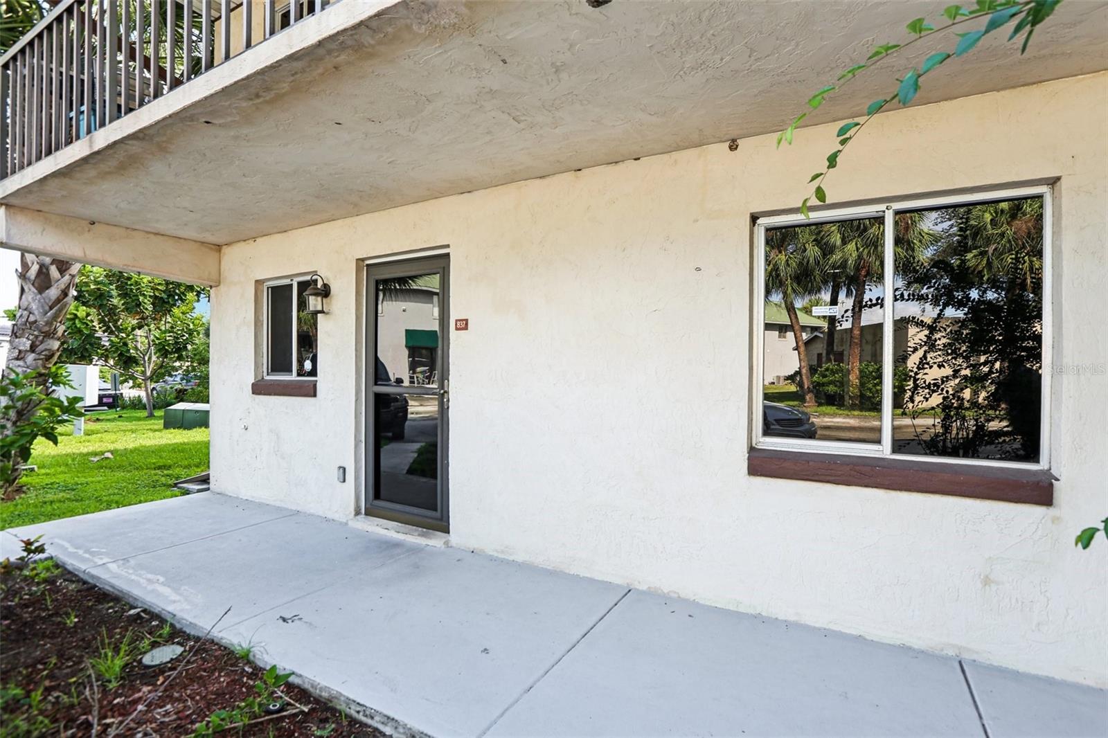 Image 4 of 30 For 837 Orchid Springs Drive 837