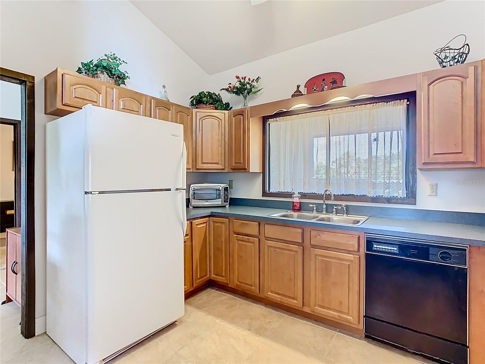 Image 9 of 58 For 108 Canterbury Drive