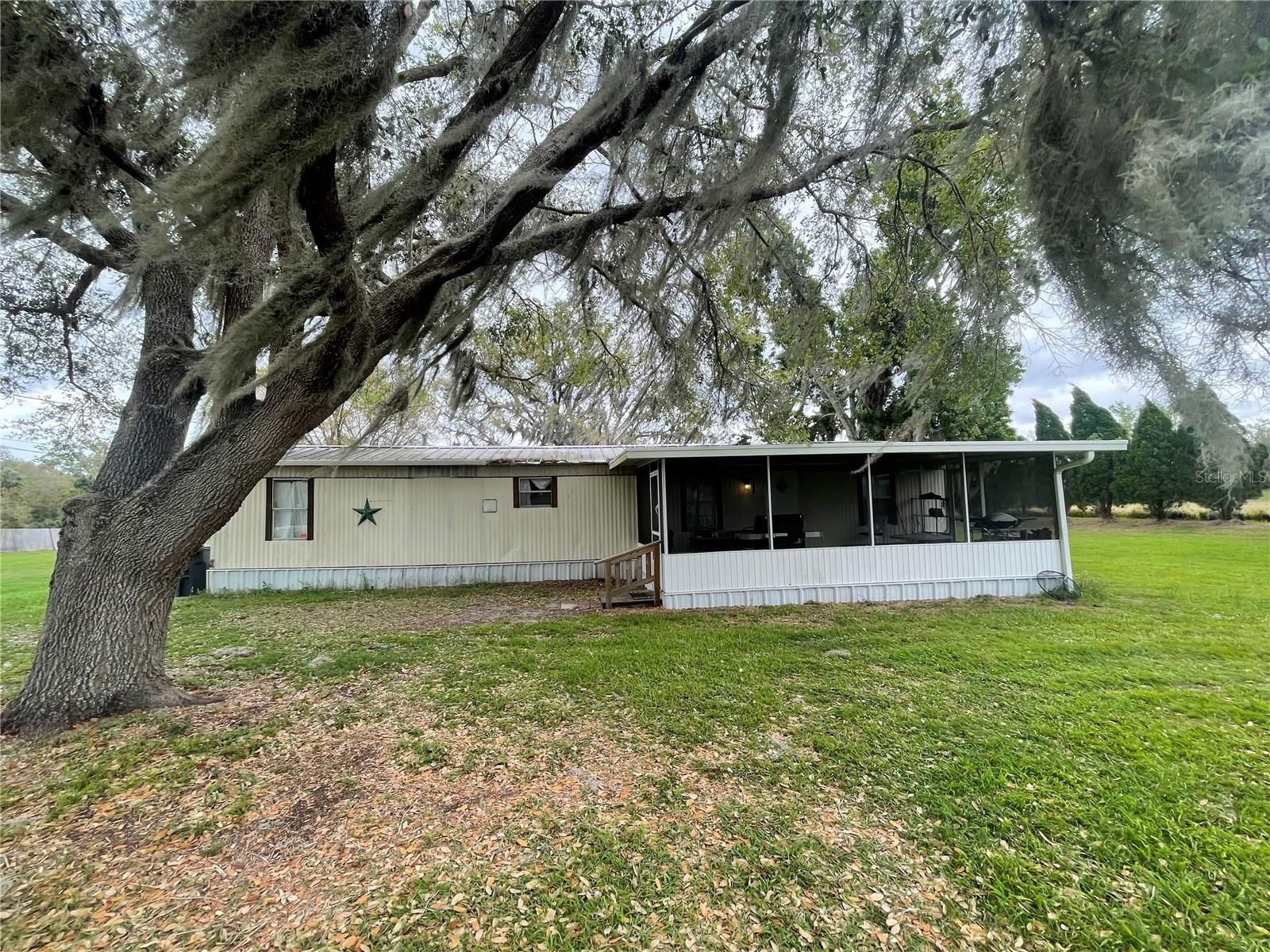 Image 2 of 17 For 610 Grove Drive