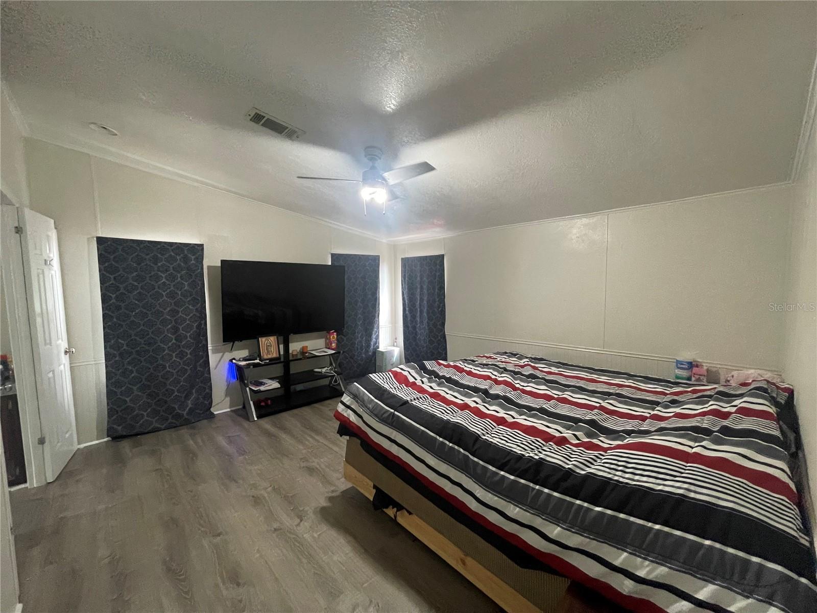 Image 14 of 21 For 375 Alturas Road