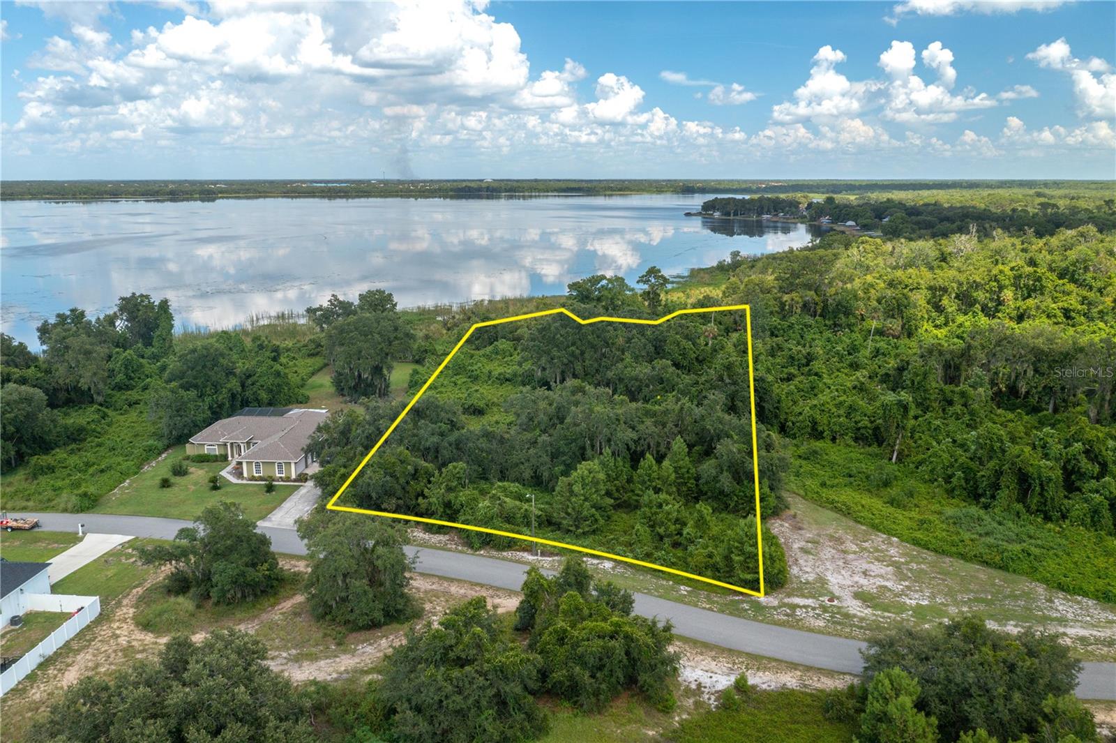Image 2 of 12 For 9041 & 9049 Bay Drive