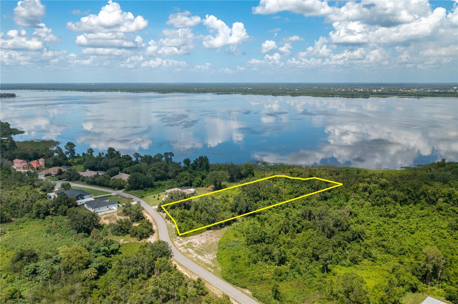 Image 4 of 12 For 9041 & 9049 Bay Drive
