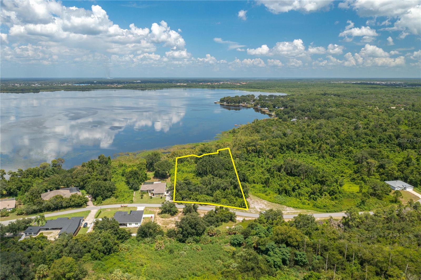 Image 8 of 12 For 9041 & 9049 Bay Drive