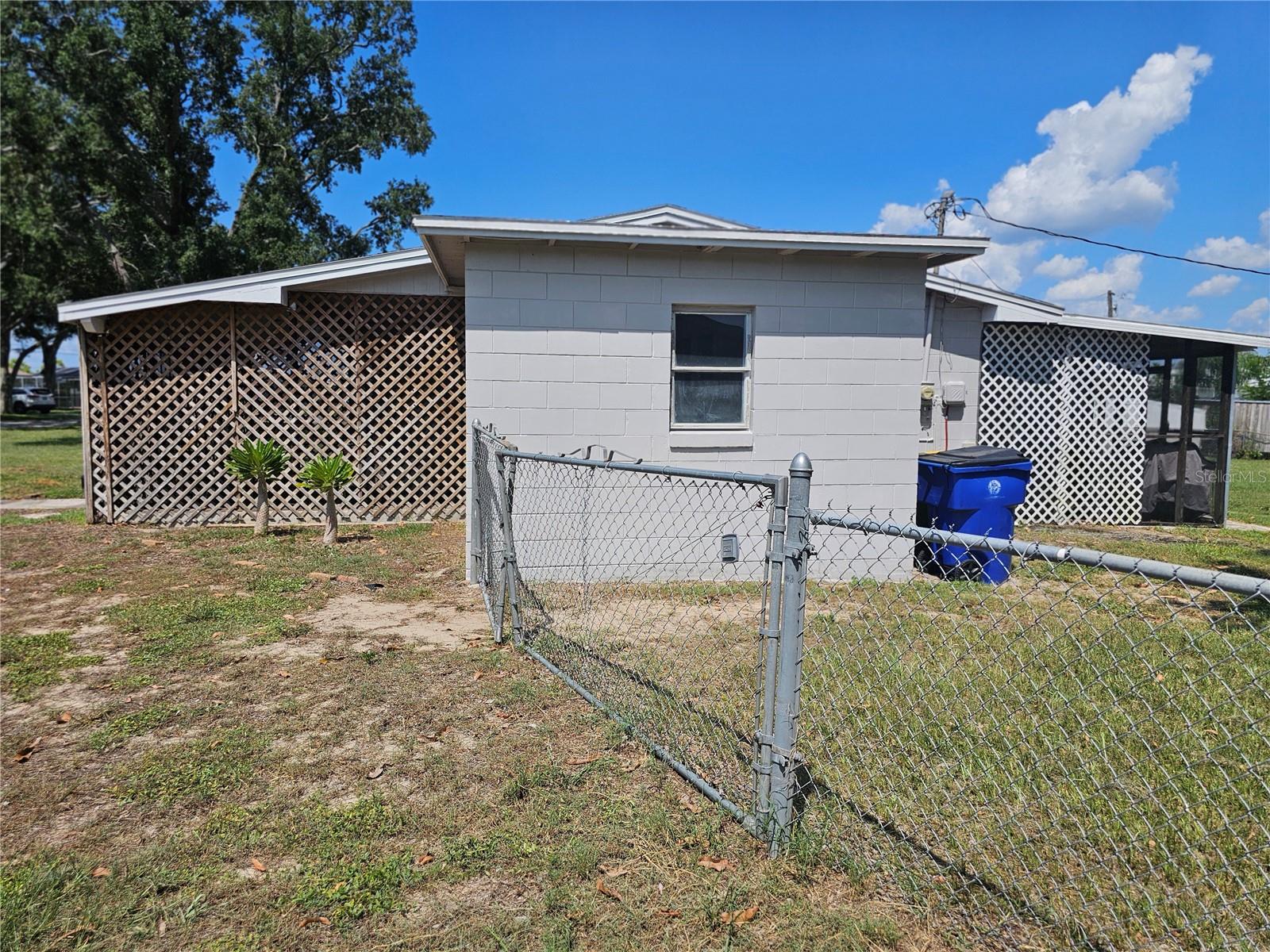 Image 7 of 36 For 530 Lakeview Road