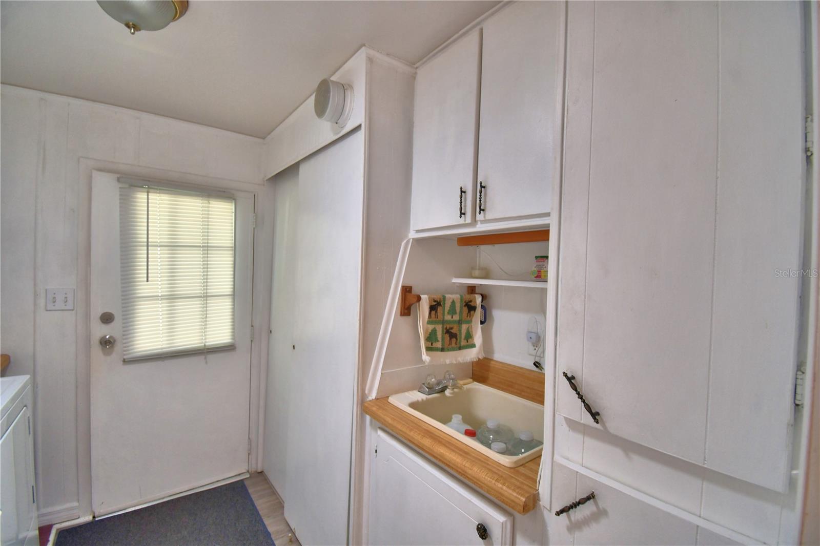 Image 27 of 61 For 6411 Oak Grove Drive Se