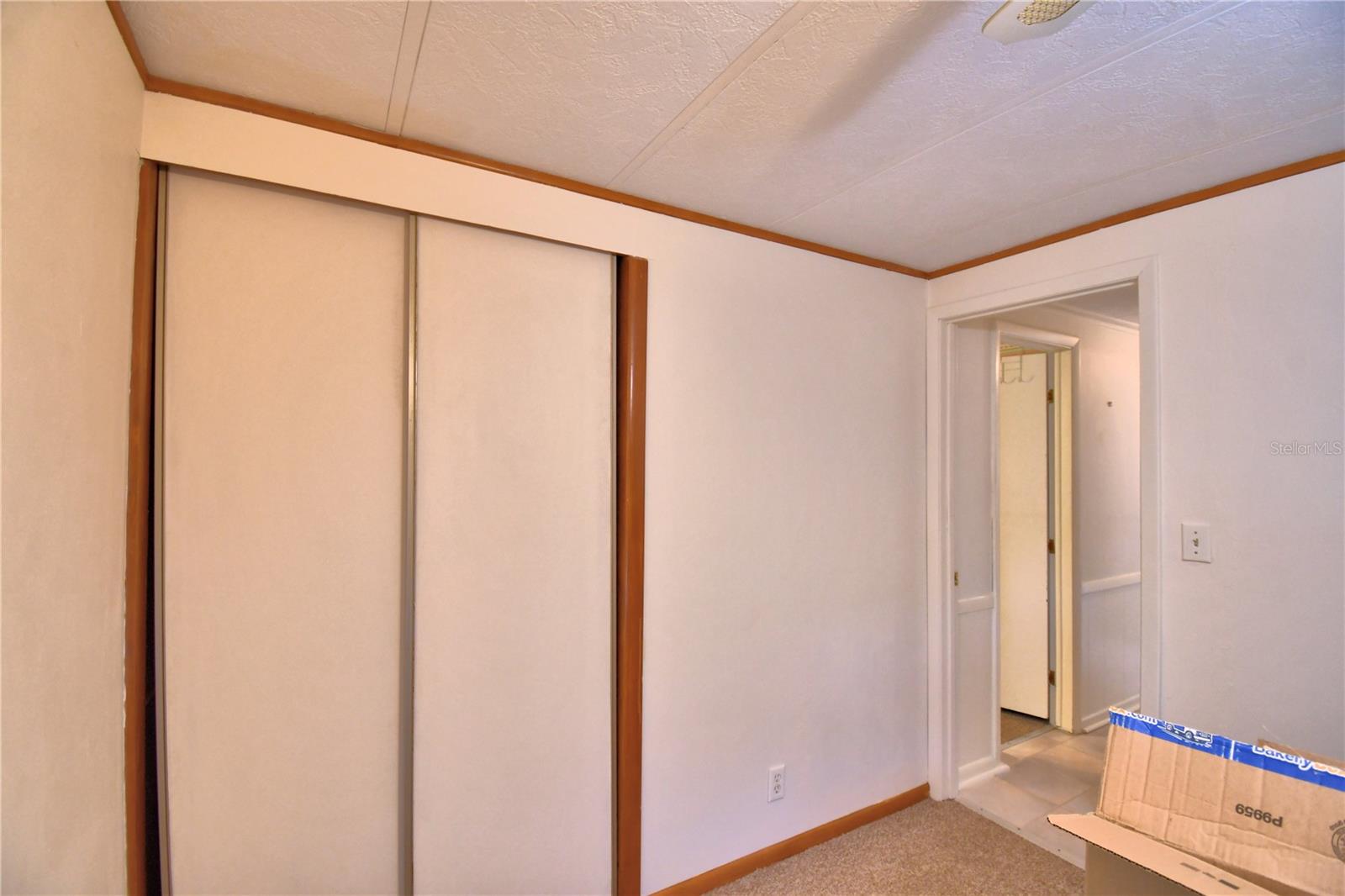 Image 32 of 61 For 6411 Oak Grove Drive Se