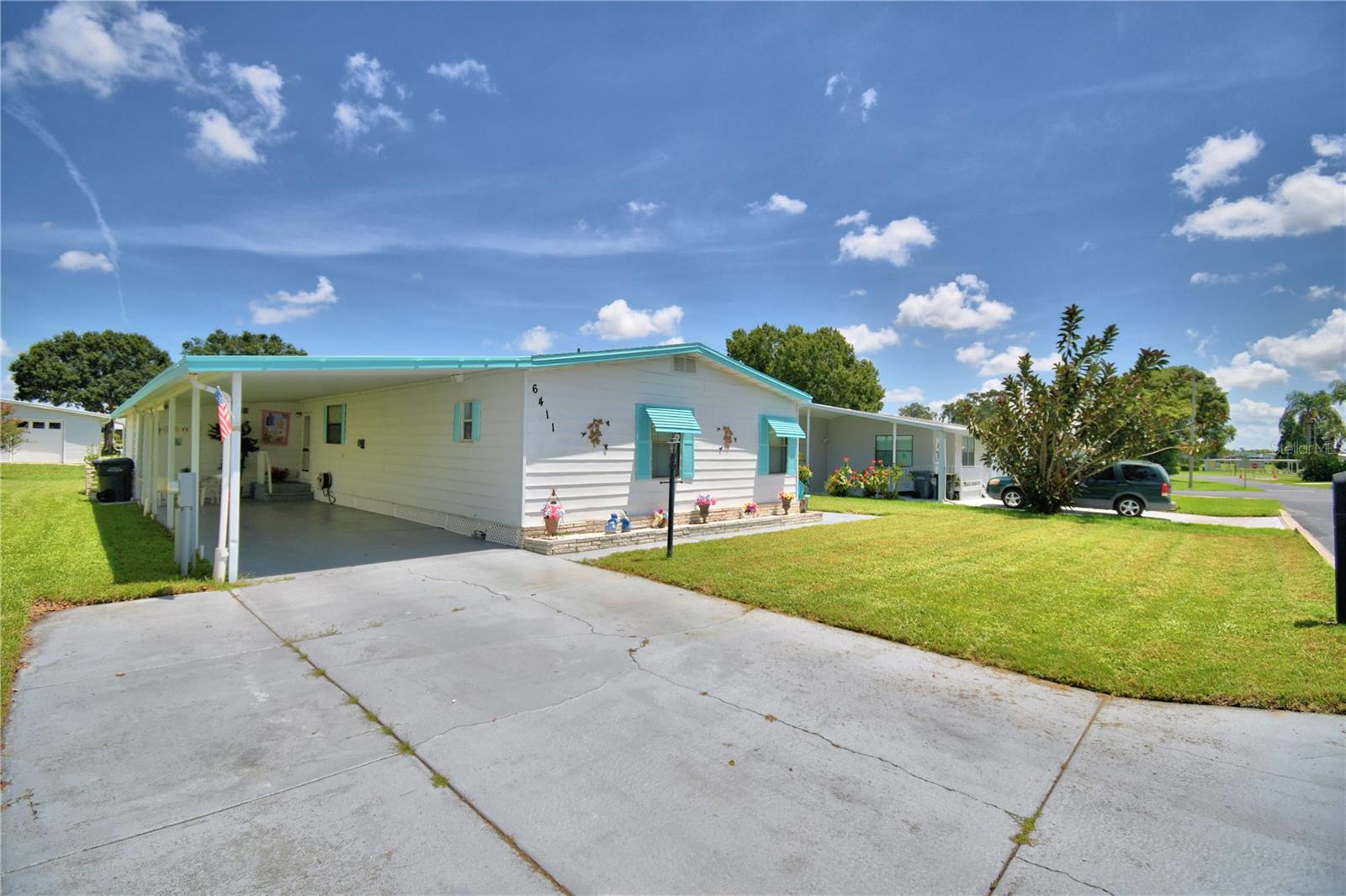 Image 4 of 19 For 6411 Oak Grove Drive Se