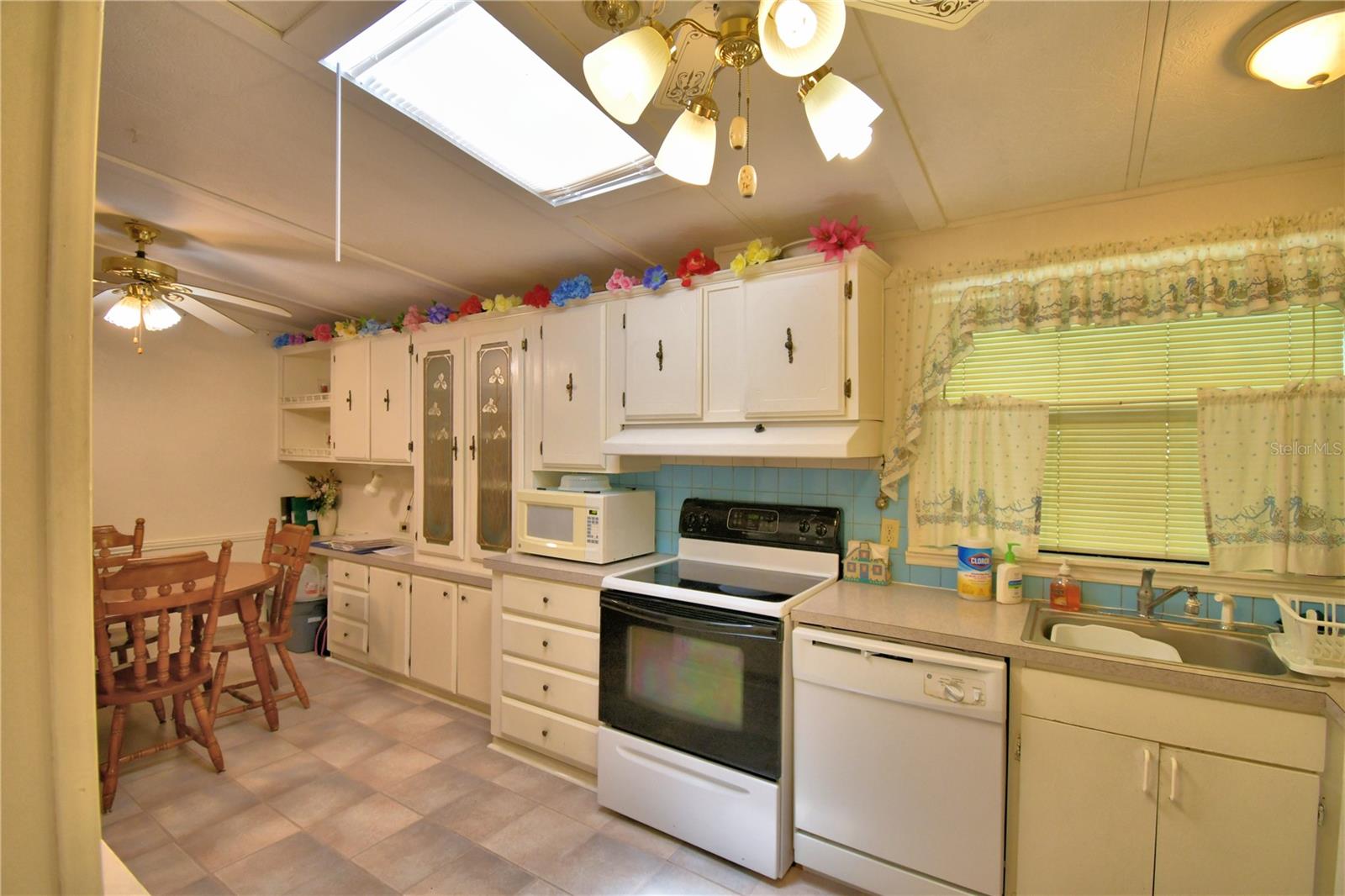 Image 51 of 61 For 6411 Oak Grove Drive Se