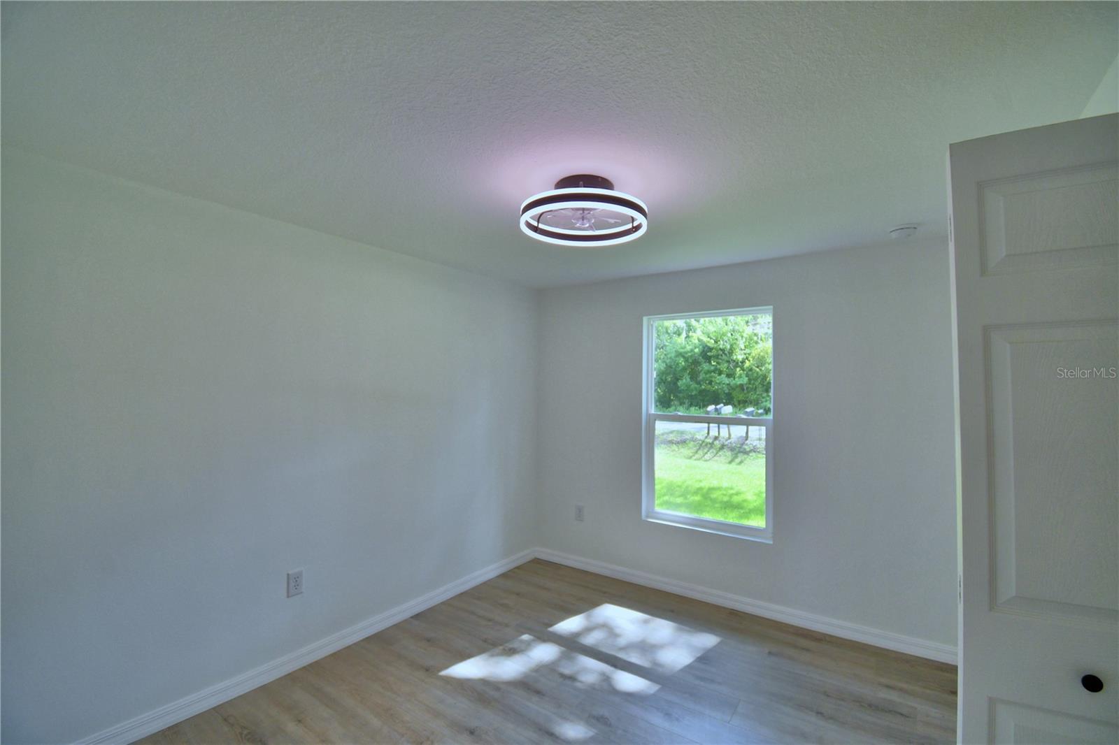 Image 21 of 66 For 5980 Oakdale Road