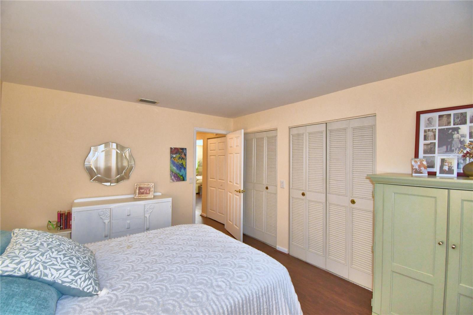 Image 31 of 61 For 200 El Camino Drive 208