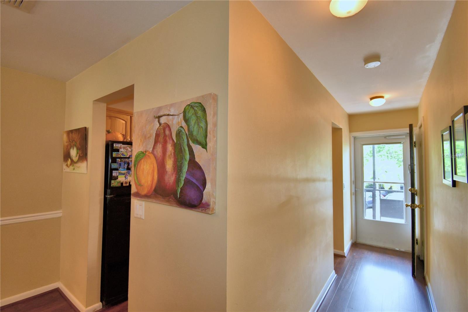 Image 5 of 61 For 200 El Camino Drive 208