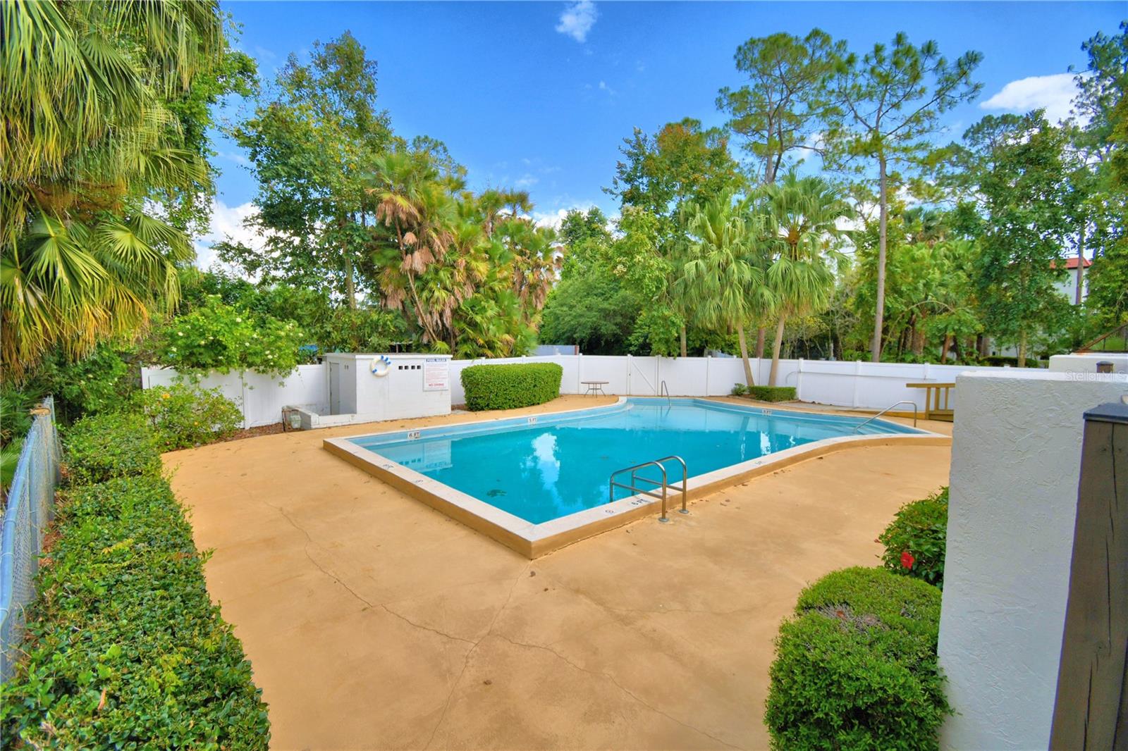 Image 58 of 61 For 200 El Camino Drive 208