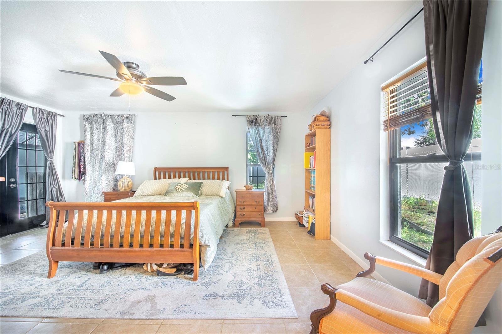 Image 20 of 38 For 695 Todhunter Way