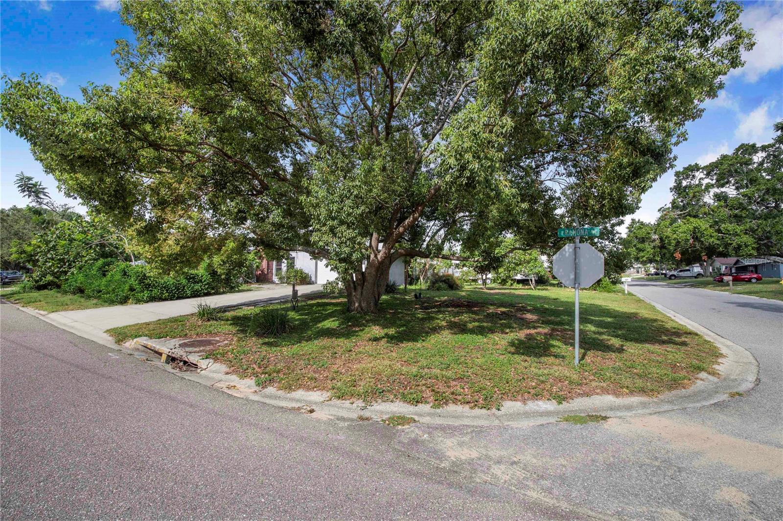 Image 6 of 38 For 695 Todhunter Way