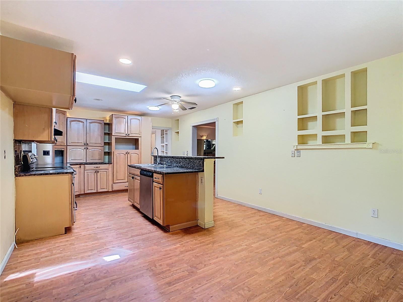 Image 16 of 75 For 4318 Thomas Wood Lane E