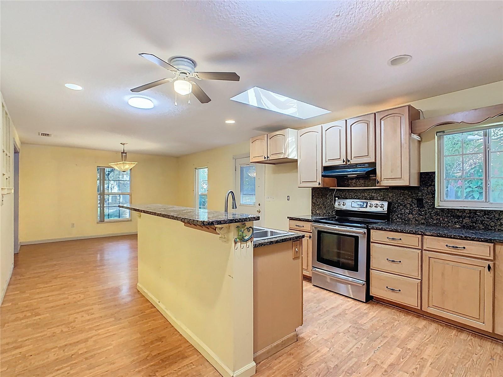 Image 19 of 75 For 4318 Thomas Wood Lane E