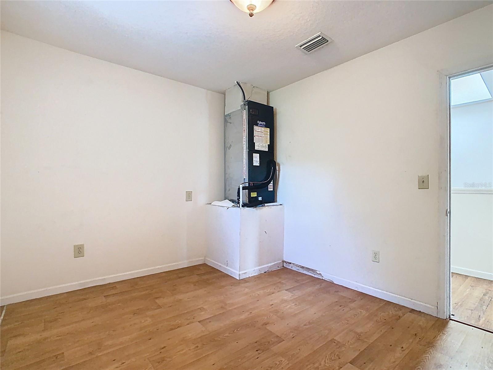 Image 50 of 75 For 4318 Thomas Wood Lane E