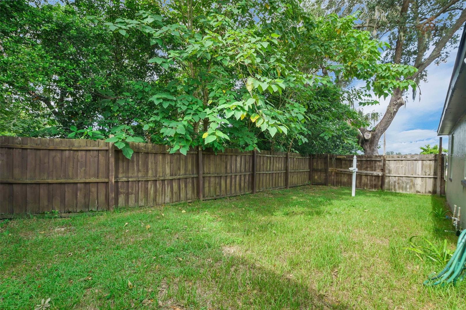 Image 26 of 33 For 104 Avenue K Ne