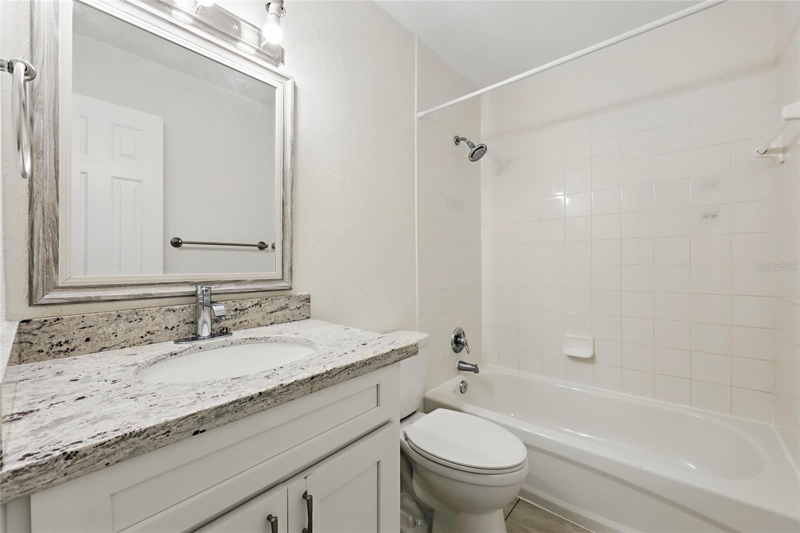 Image 20 of 34 For 5811 Atlantic Boulevard 149