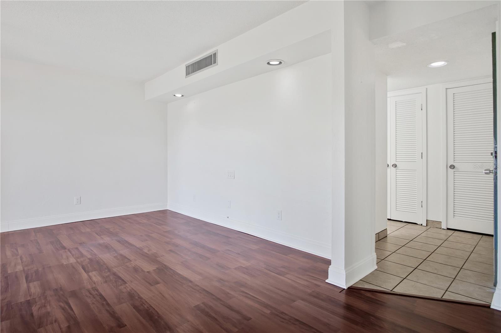 Image 10 of 27 For 2213 Burnway Road