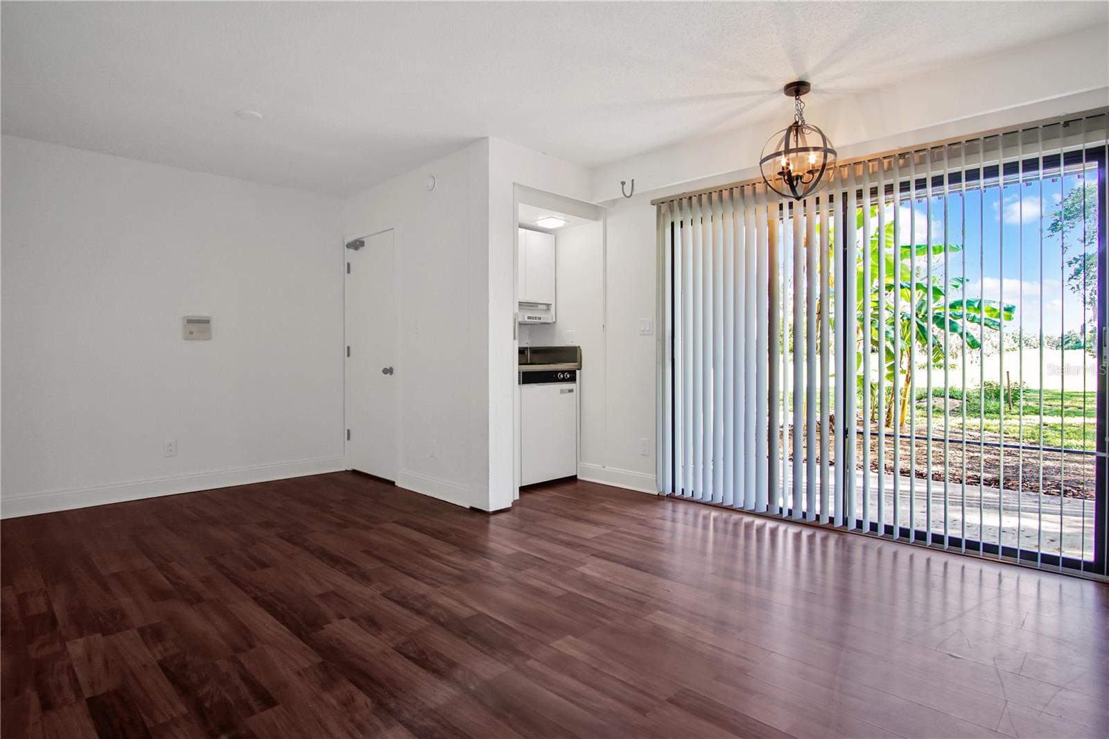 Image 6 of 27 For 2213 Burnway Road