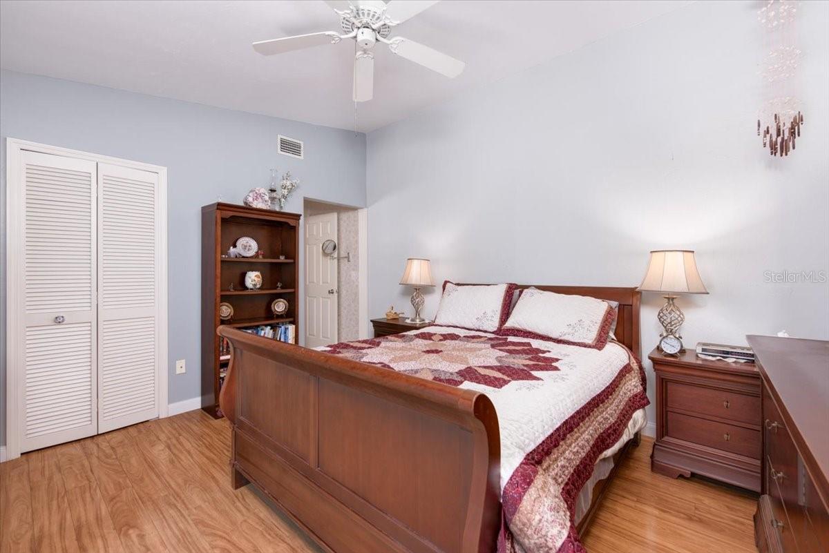 Image 12 of 37 For 3300 Loveland Boulevard 2703