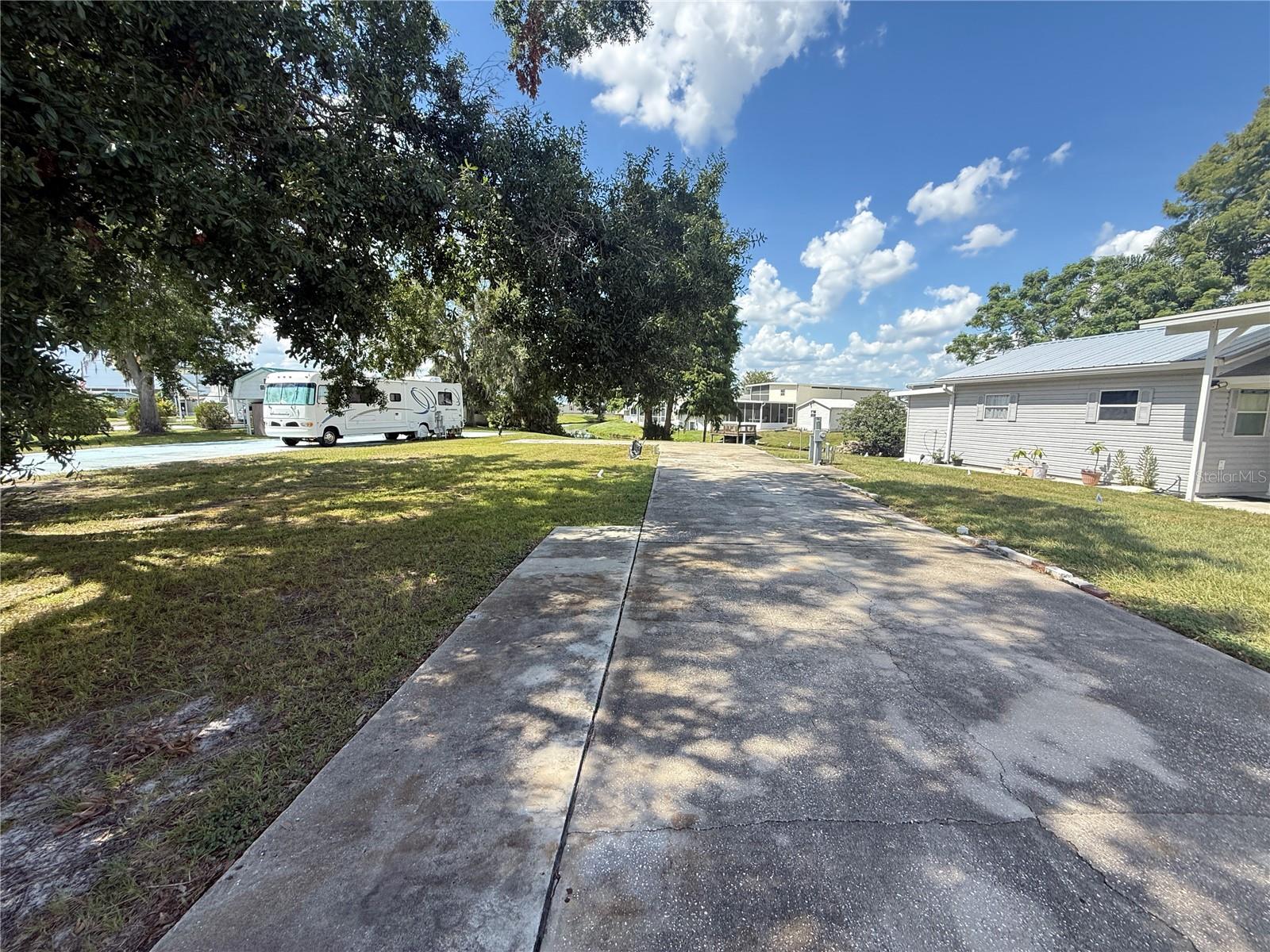 Image 2 of 16 For 5058 Shore Line Drive