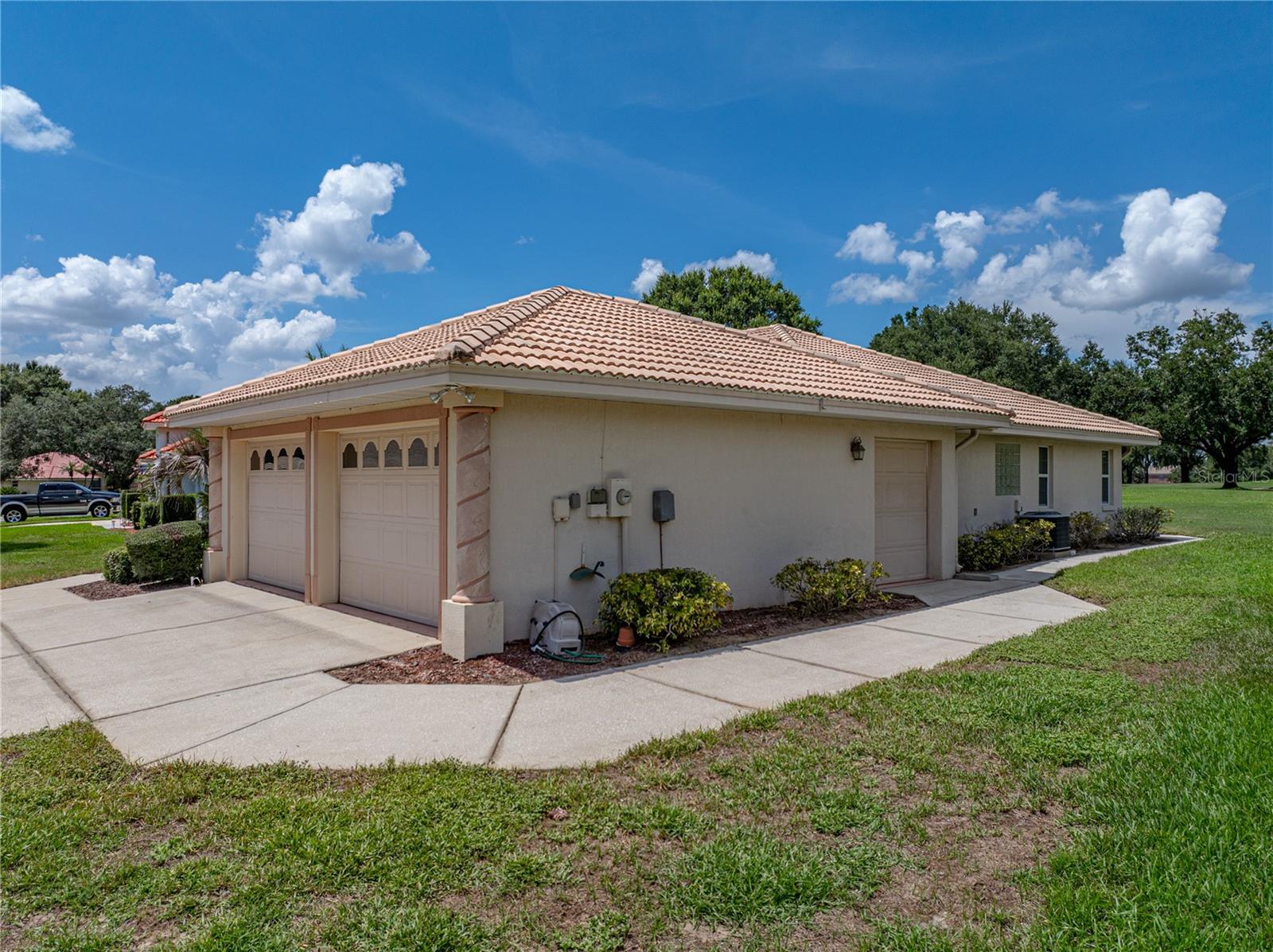 Image 30 of 51 For 221 Golf Aire Boulevard