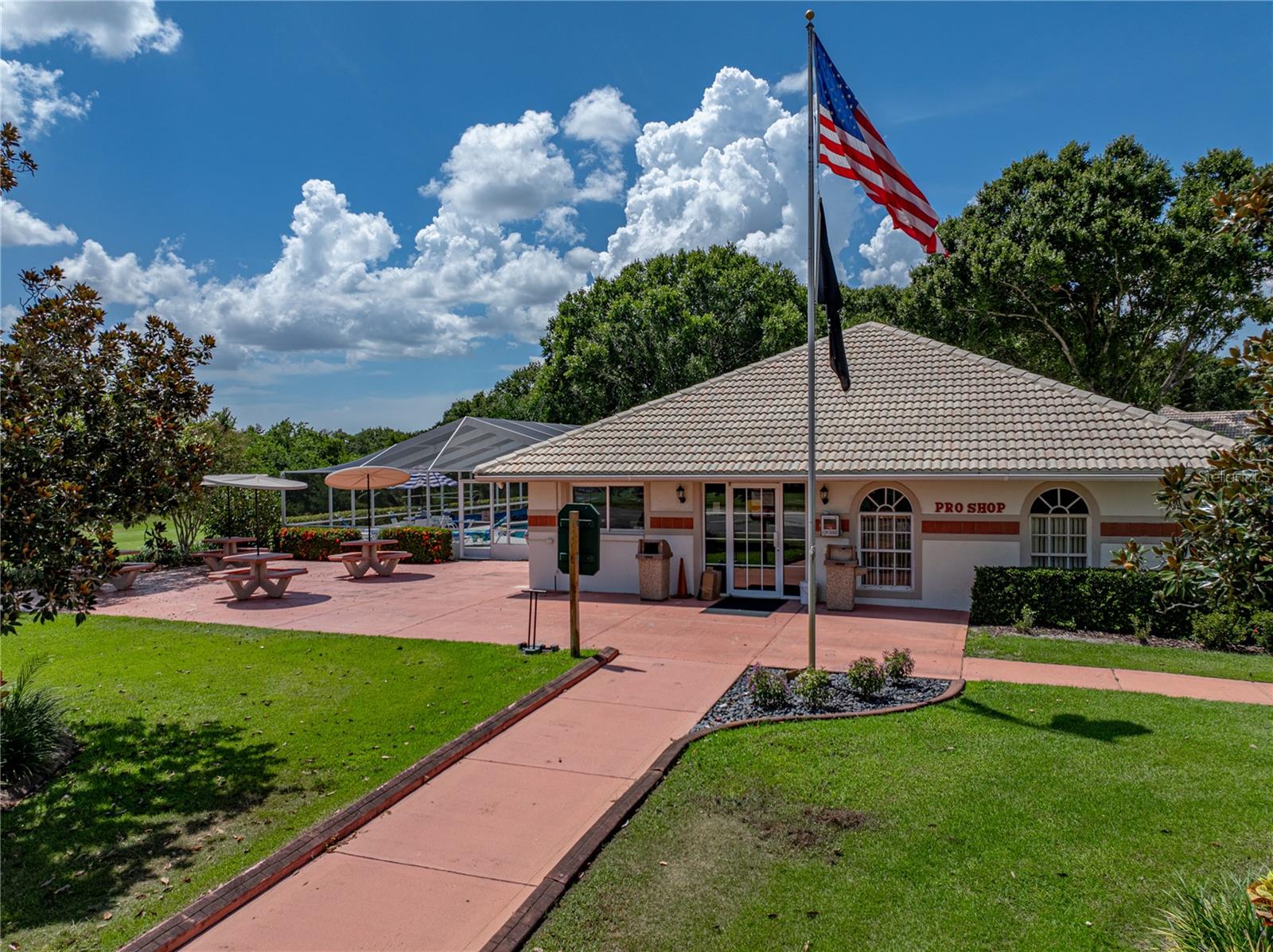 Image 40 of 51 For 221 Golf Aire Boulevard