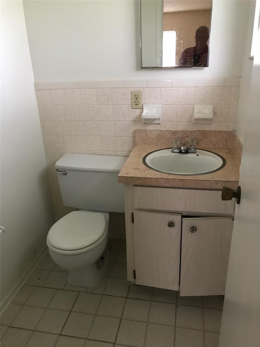 Image 6 of 9 For 2954 Warfield Drive