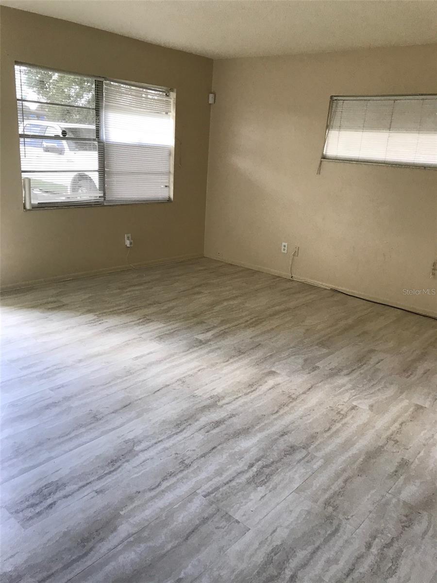 Image 8 of 9 For 2954 Warfield Drive