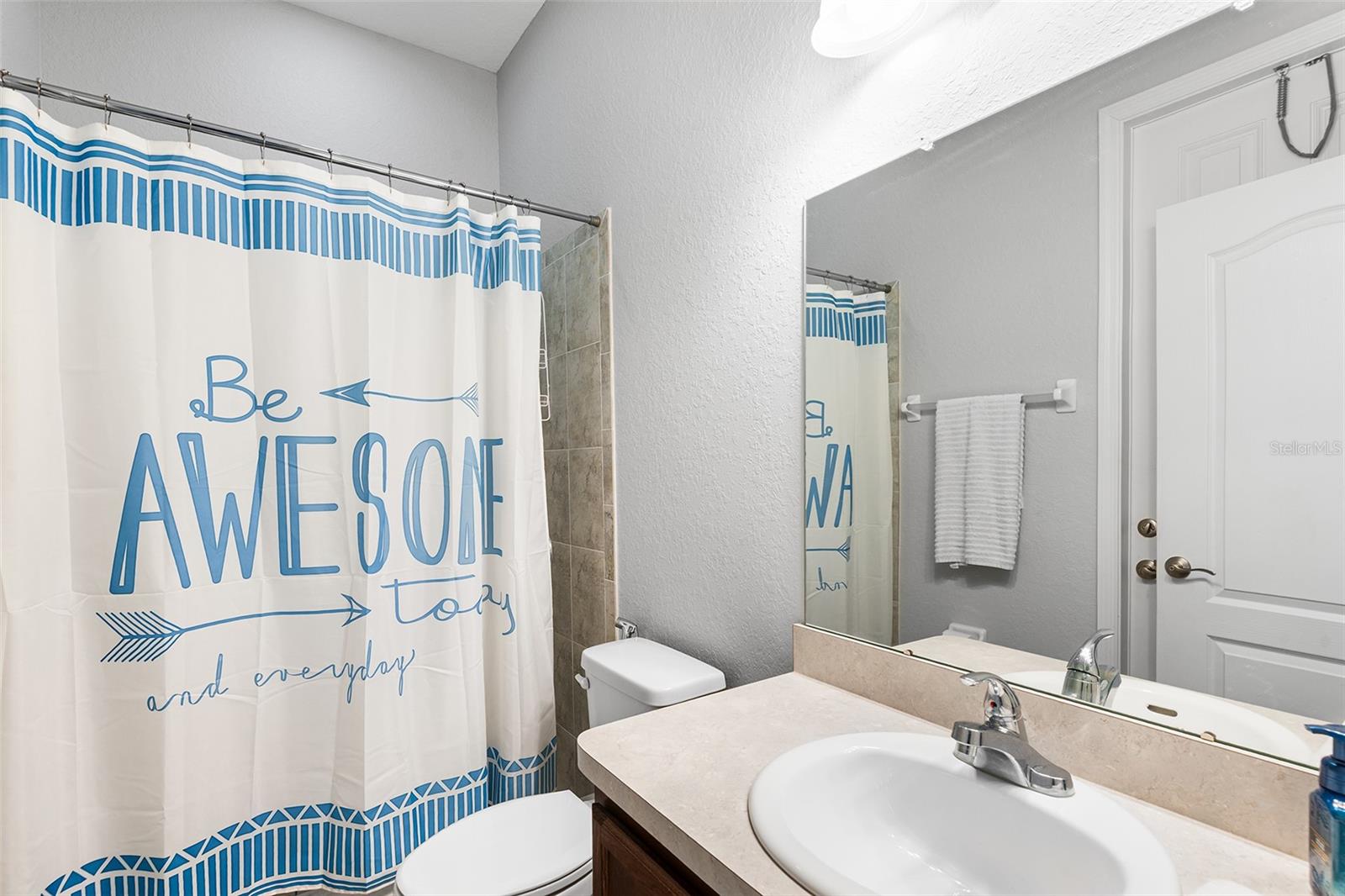 Image 34 of 40 For 332 Lake Mariana Way