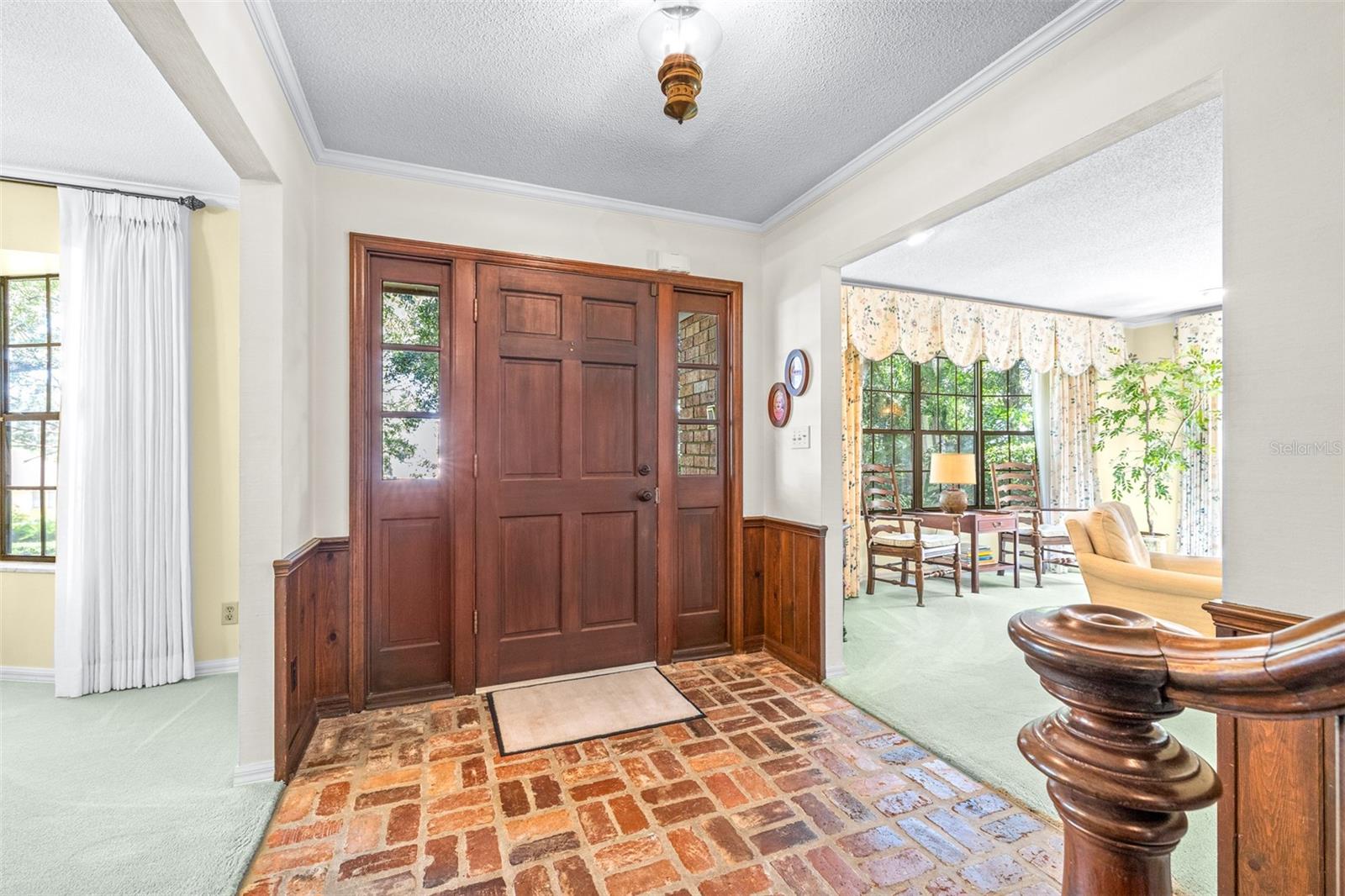 Image 12 of 96 For 954 Campbell Avenue