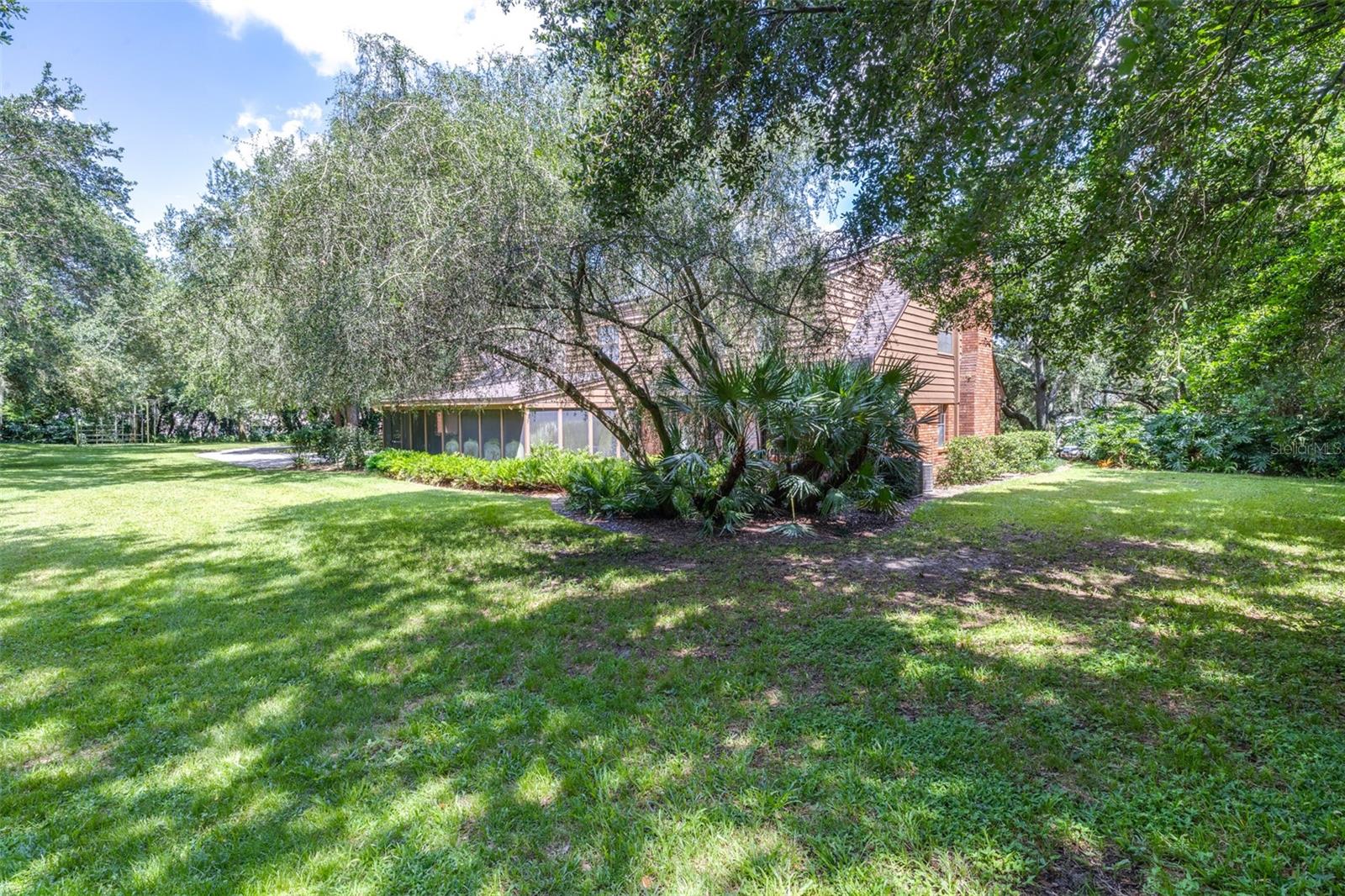 Image 75 of 96 For 954 Campbell Avenue