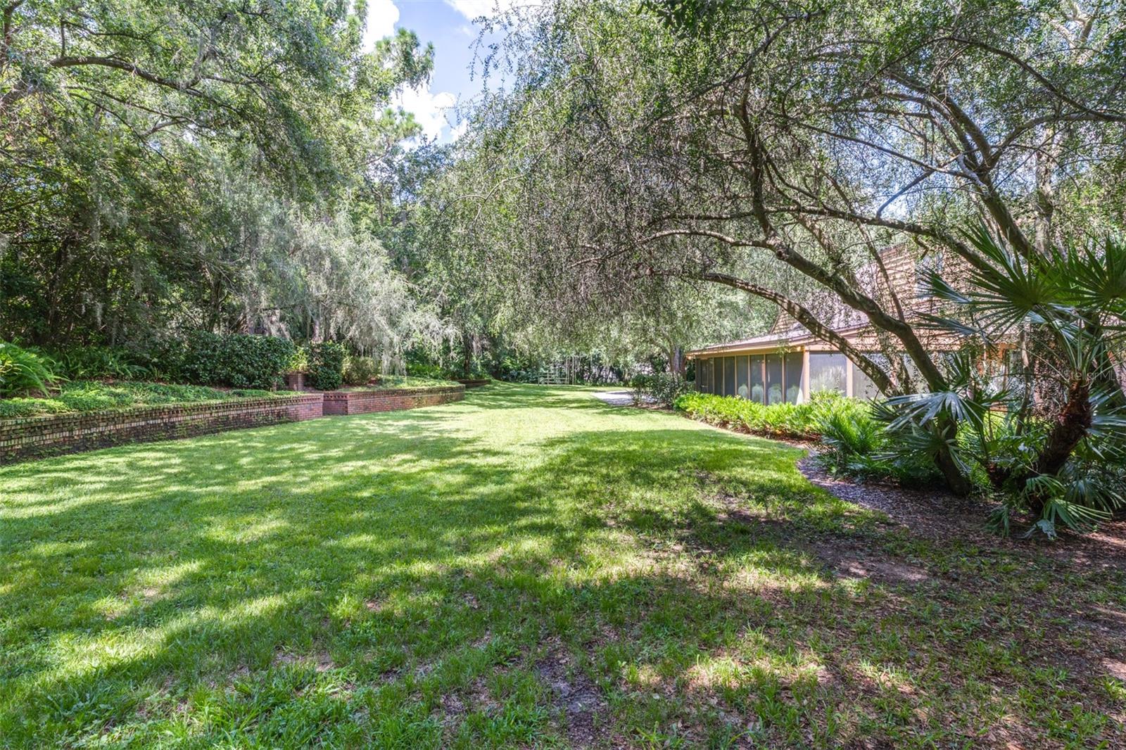 Image 76 of 96 For 954 Campbell Avenue
