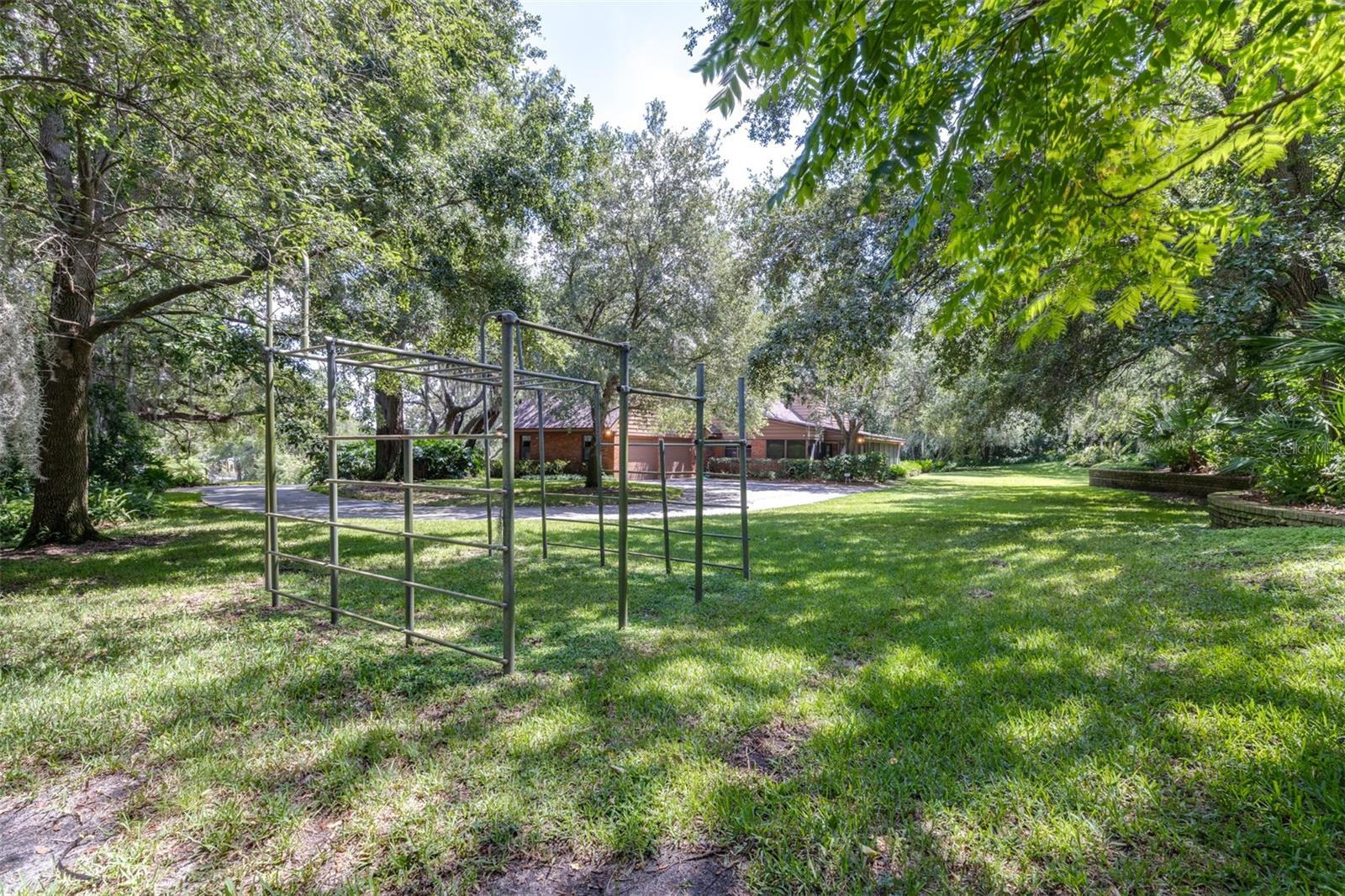 Image 84 of 96 For 954 Campbell Avenue