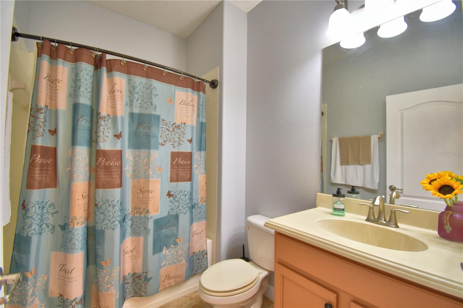 Image 14 of 41 For 3590 Cortland Drive