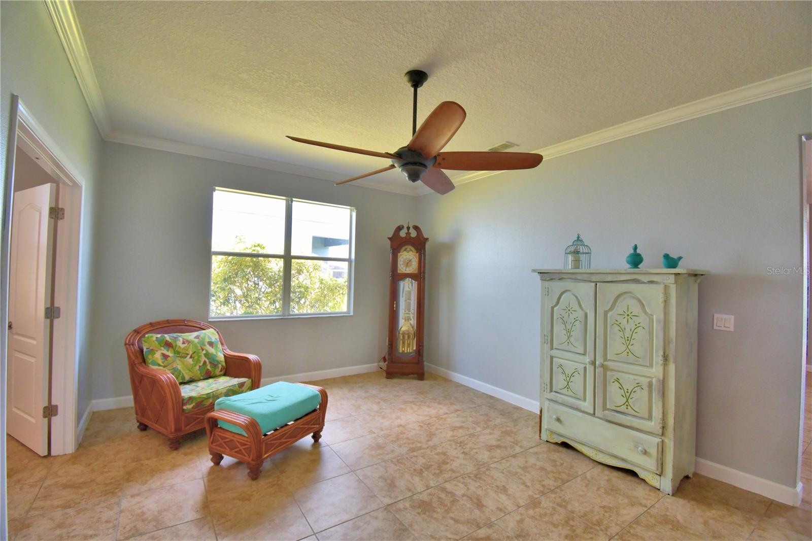 Image 16 of 41 For 3590 Cortland Drive