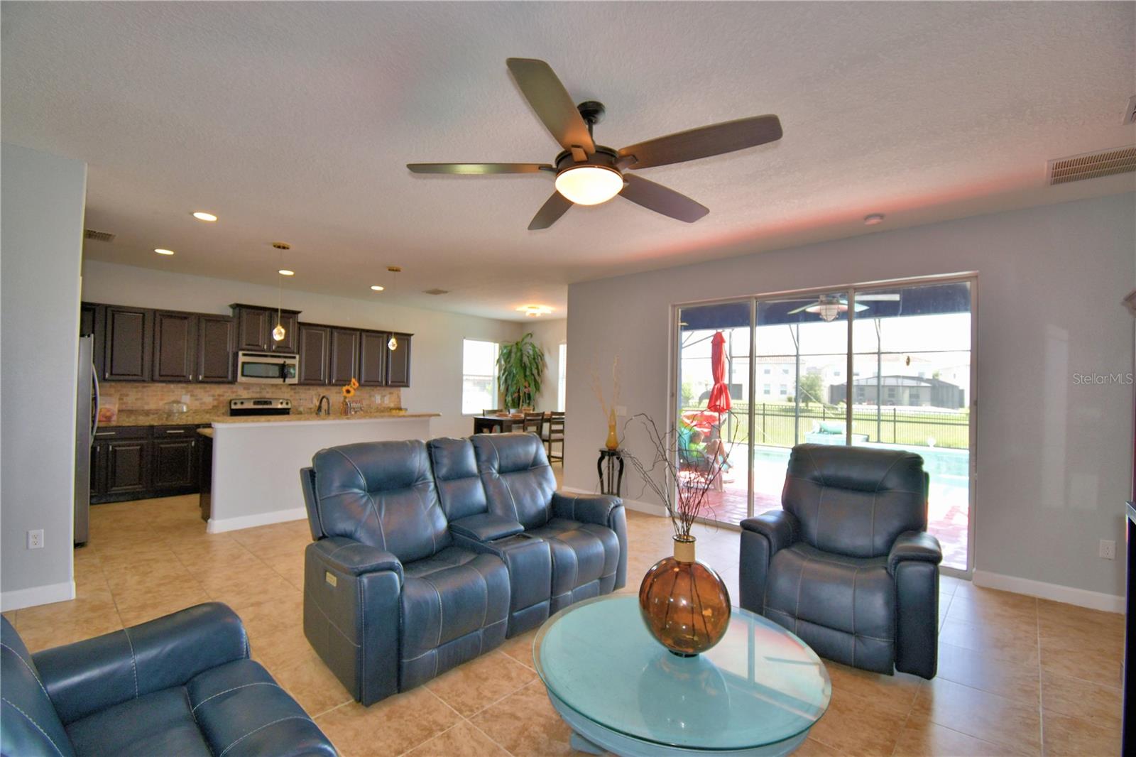 Image 23 of 41 For 3590 Cortland Drive