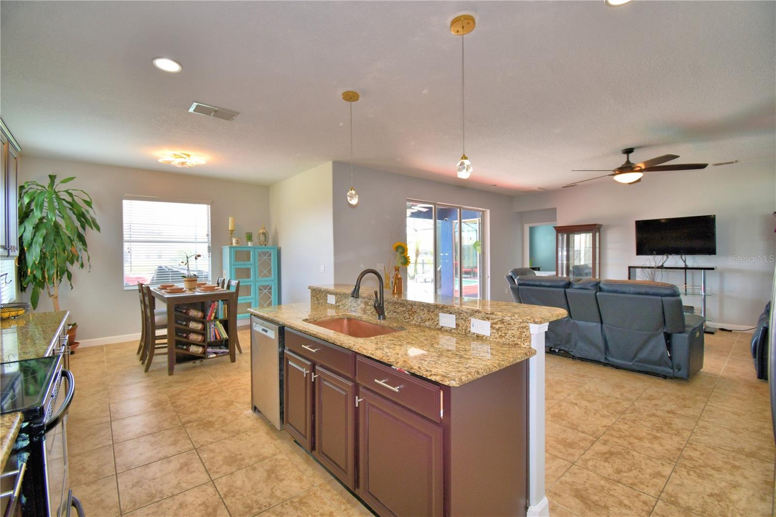 Image 29 of 41 For 3590 Cortland Drive